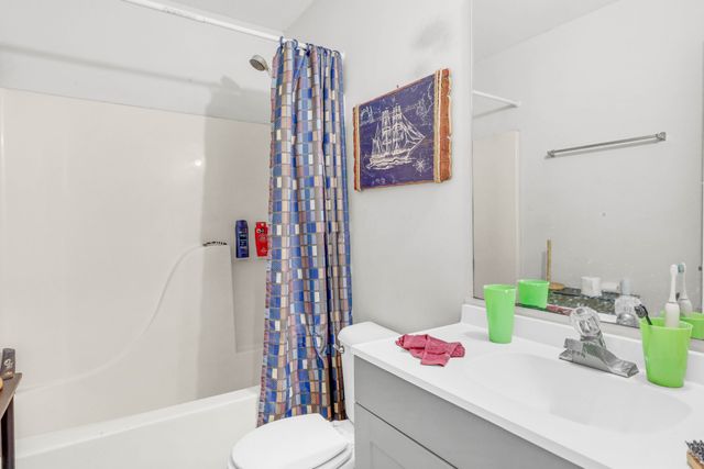 344 Dupuis Dr, Clarksville, TN 37042