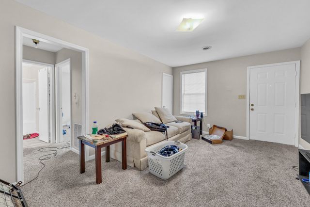 344 Dupuis Dr, Clarksville, TN 37042