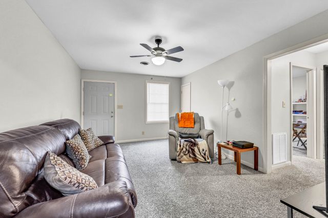 344 Dupuis Dr, Clarksville, TN 37042