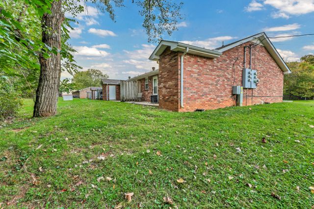 344 Dupuis Dr, Clarksville, TN 37042