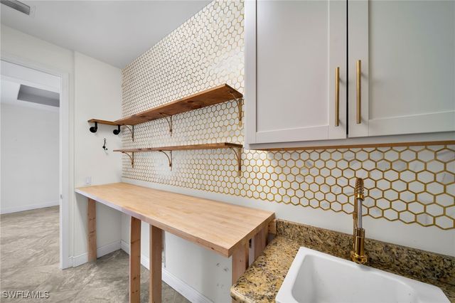 3326 SW 8TH ST, Cape Coral, FL 33991