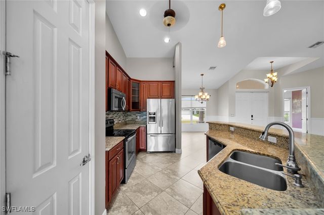 3326 SW 8TH ST, Cape Coral, FL 33991