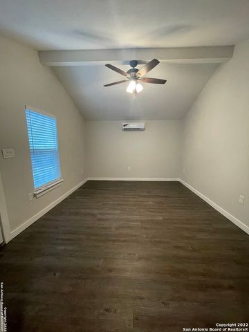 1815 SANTA BARBARA, San Antonio, TX 78201