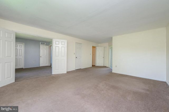 23 GULICK LANE, Plainsboro, NJ 08536