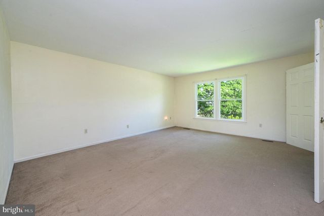 23 GULICK LANE, Plainsboro, NJ 08536
