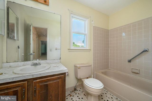 23 GULICK LANE, Plainsboro, NJ 08536