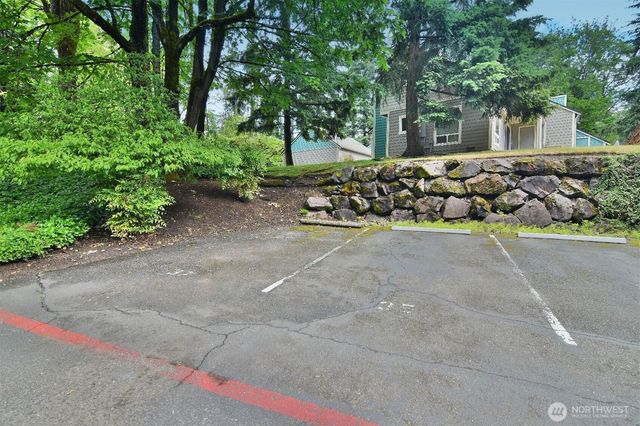 11435 105th Court NE, Kirkland, WA 98033