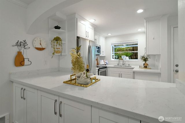 11435 105th Court NE, Kirkland, WA 98033