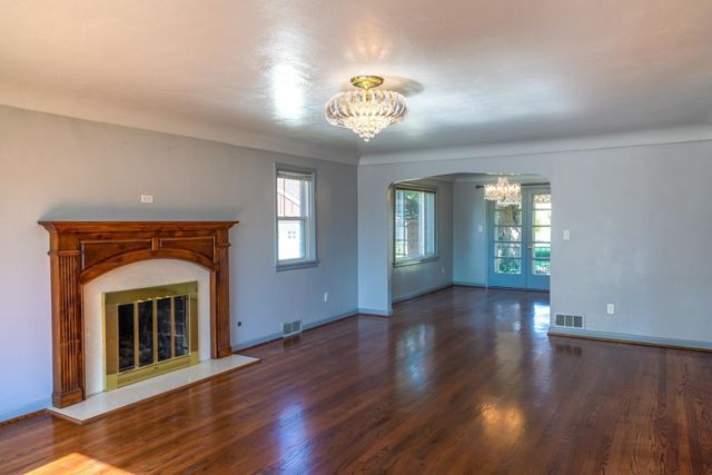 9607 E Upriver Dr, Spokane Valley, WA 99206