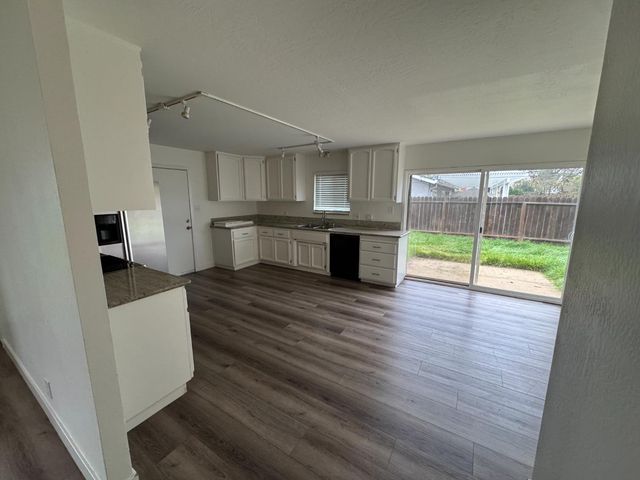 10470 Spaulding Way, Rancho Cordova, CA 95670