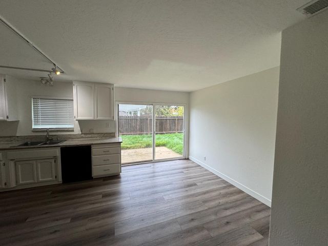 10470 Spaulding Way, Rancho Cordova, CA 95670