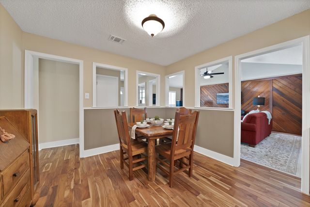 600 Mountain Laurel Lane, Bedford, TX 76021