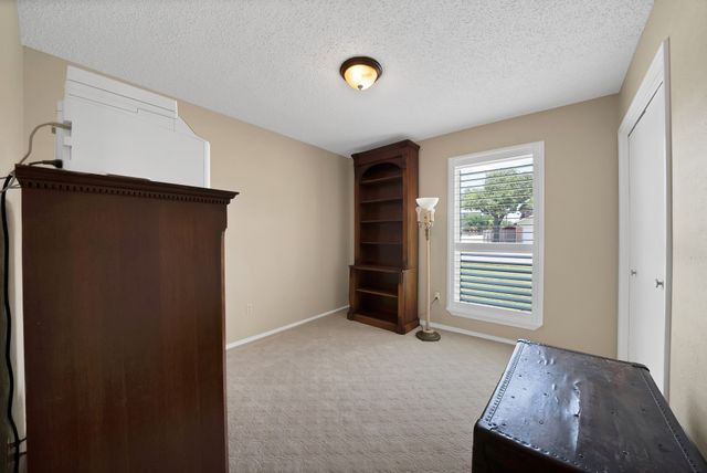 600 Mountain Laurel Lane, Bedford, TX 76021