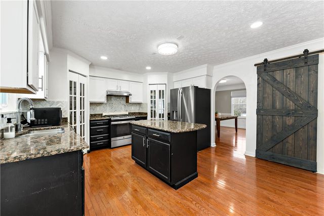 3360 Lenox Dr, Indiana Twp, PA 15238