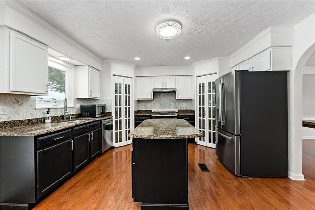 3360 Lenox Dr, Indiana Twp, PA 15238