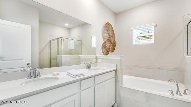 1546 JOSIE Lane, Jacksonville, FL 32218
