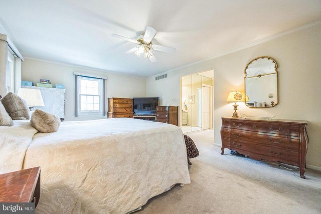1032 BOBWHITE DR, Cherry Hill, NJ 08003