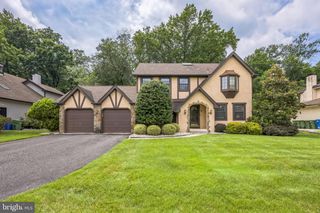 1032 BOBWHITE DR, Cherry Hill, NJ 08003