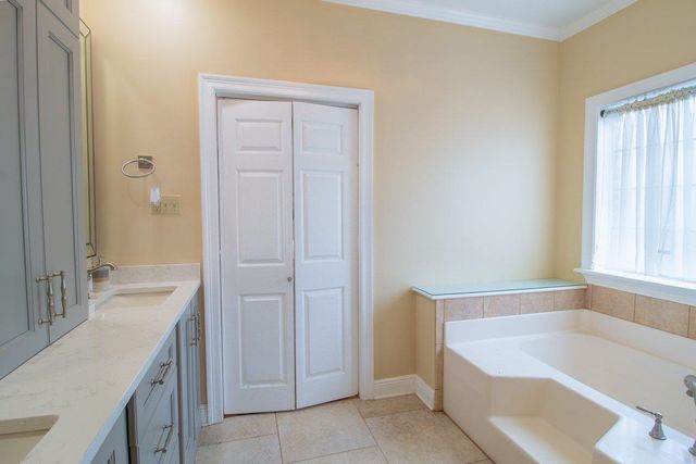 1805 Polk St, Houma, LA 70360