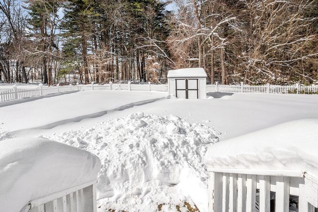 58 Campus Rd, Methuen, MA 01844