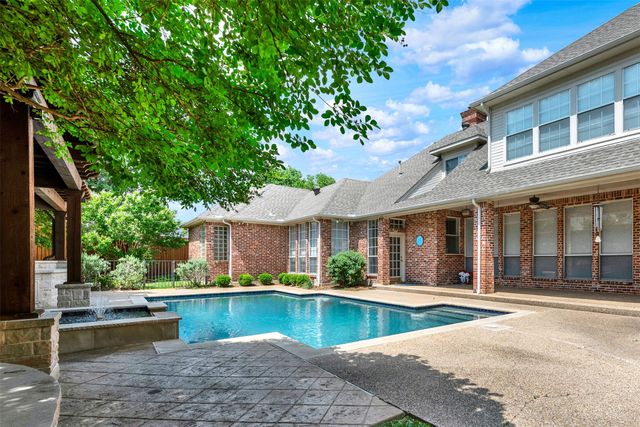 4017 BRIDGEPORT Drive, Plano, TX 75093