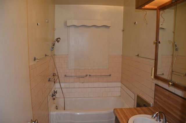 1109 N Willis Street, Visalia, CA 93291