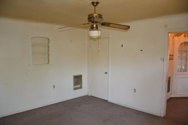 1109 N Willis Street, Visalia, CA 93291