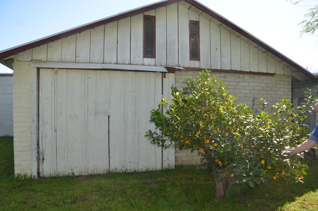 1109 N Willis Street, Visalia, CA 93291