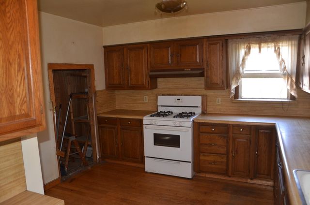 1109 N Willis Street, Visalia, CA 93291