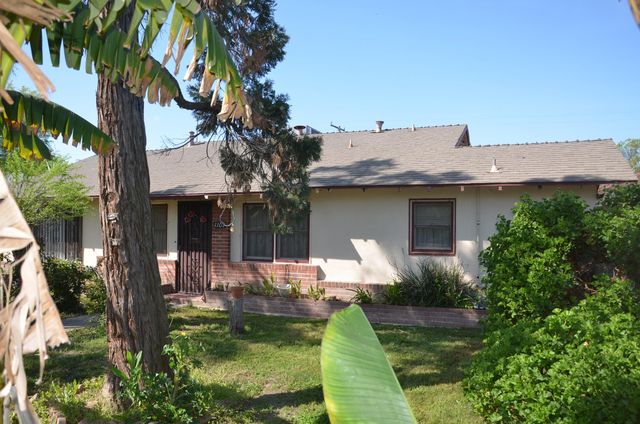 1109 N Willis Street, Visalia, CA 93291