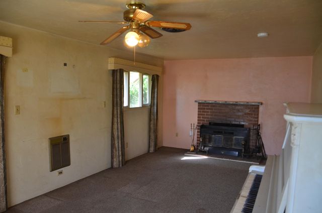 1109 N Willis Street, Visalia, CA 93291