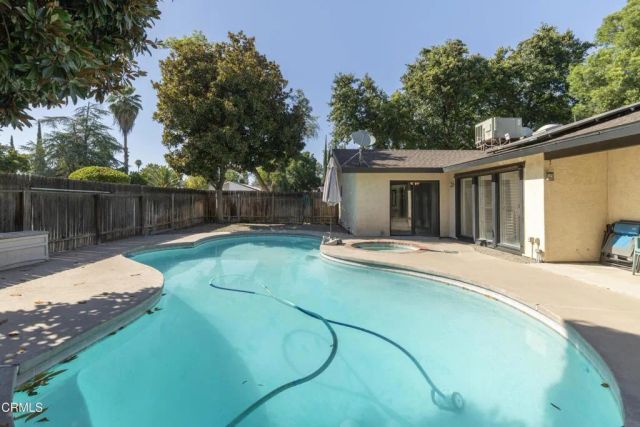 2601 Barrington Street, Bakersfield, CA 93309