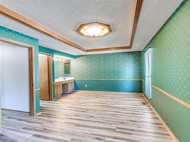 700 N Briarcliff Drive, Oklahoma City, OK 73170