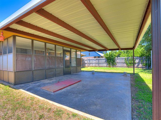 700 N Briarcliff Drive, Oklahoma City, OK 73170