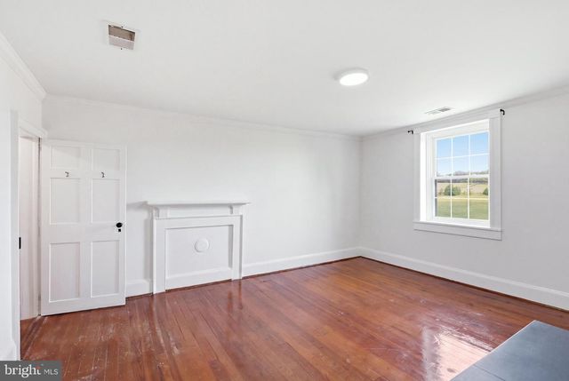 3105 APPLE PIE RIDGE RD, Winchester, VA 22603