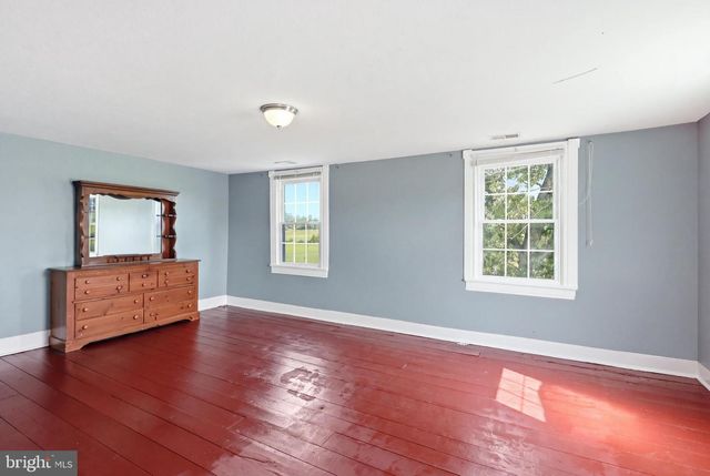 3105 APPLE PIE RIDGE RD, Winchester, VA 22603