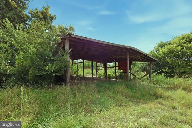 3105 APPLE PIE RIDGE RD, Winchester, VA 22603