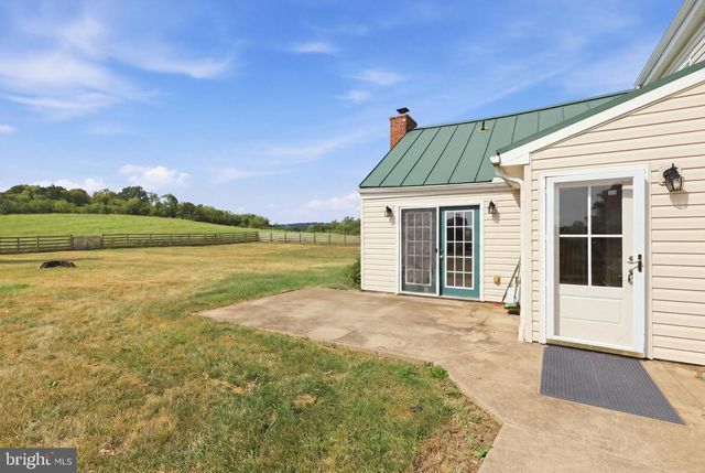 3105 APPLE PIE RIDGE RD, Winchester, VA 22603