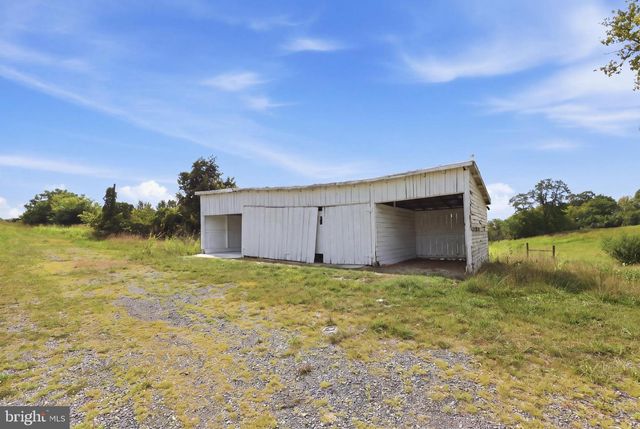 3105 APPLE PIE RIDGE RD, Winchester, VA 22603