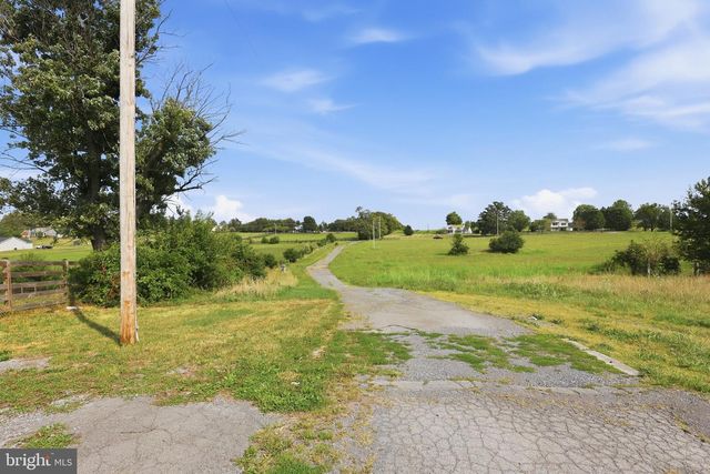 3105 APPLE PIE RIDGE RD, Winchester, VA 22603