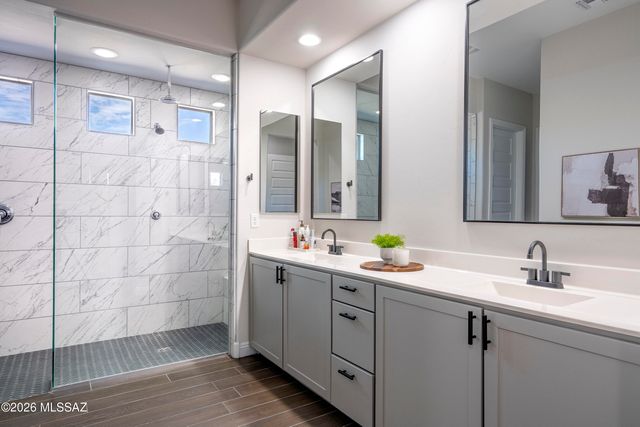 691 E Nubra Valley Place, Oro Valley, AZ 85755