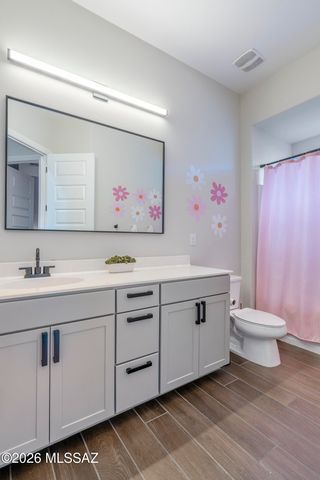 691 E Nubra Valley Place, Oro Valley, AZ 85755