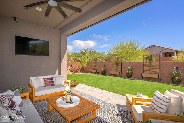 691 E Nubra Valley Place, Oro Valley, AZ 85755