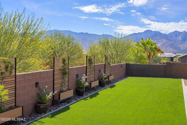 691 E Nubra Valley Place, Oro Valley, AZ 85755