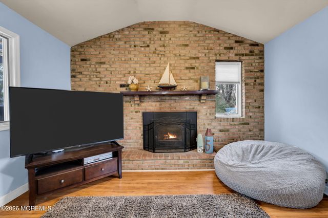 38 Hilltop Road, West Long Branch, NJ 07764