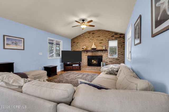 38 Hilltop Road, West Long Branch, NJ 07764