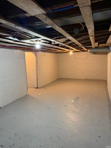 219 Center Street, Auburn, IN 46706