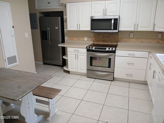 202 Tarragona Way, Daytona Beach, FL 32114
