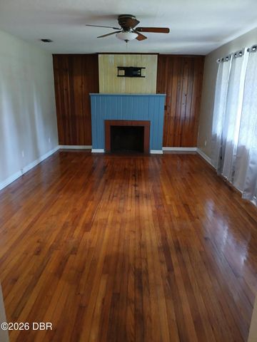 202 Tarragona Way, Daytona Beach, FL 32114