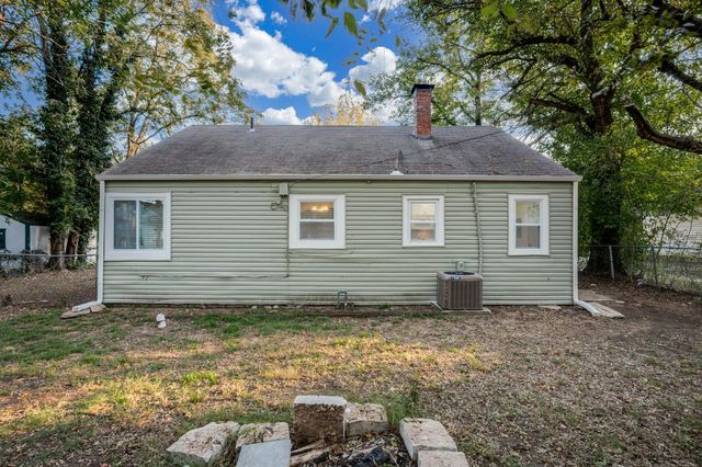 422 E Funston Ave, Wichita, KS 67211